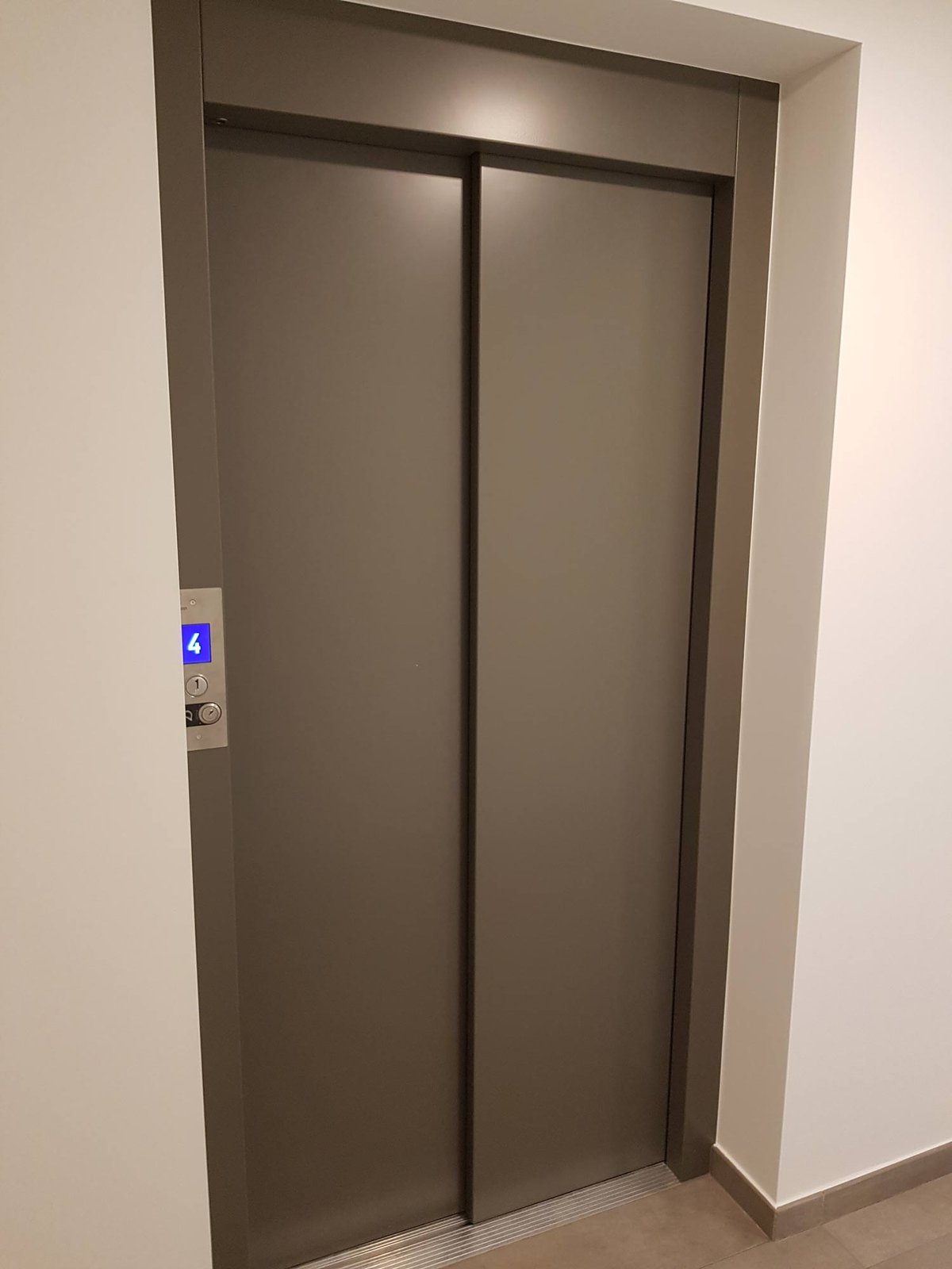 nuovo ascensore ad azionamento elettrico
